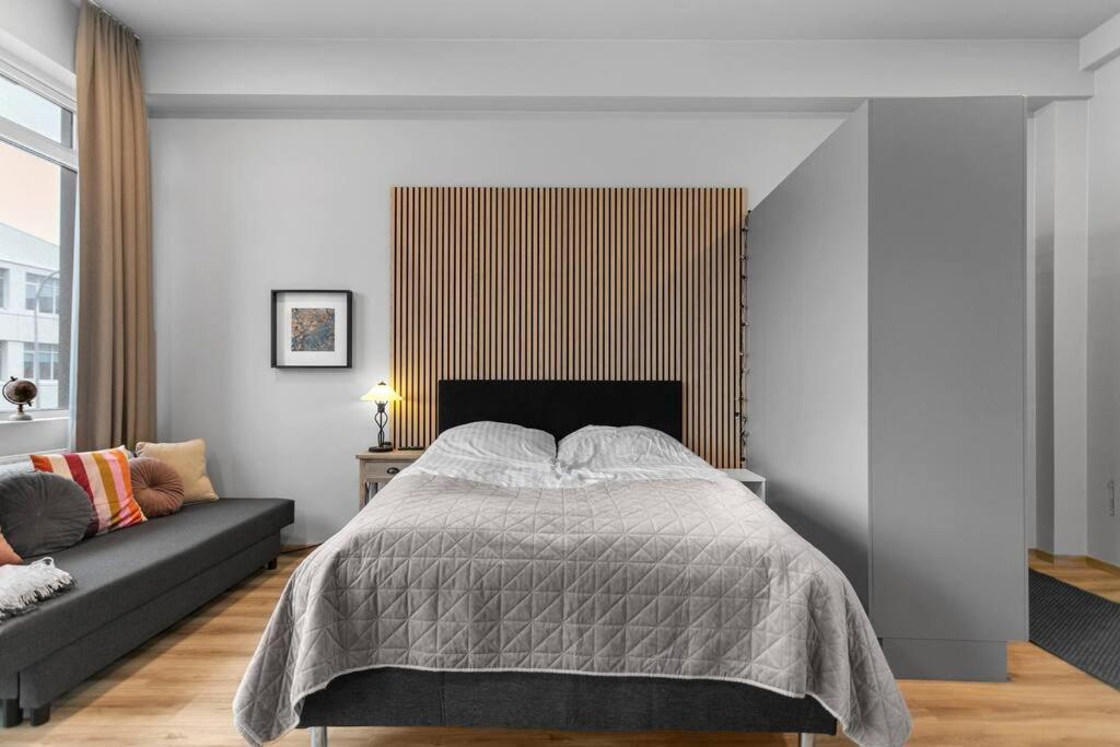 Charming Studio Apartment เรคยาวิก ภายนอก รูปภาพ