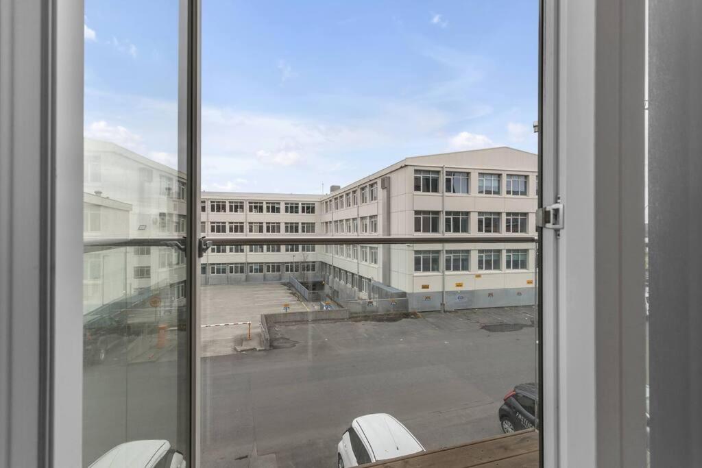 Charming Studio Apartment เรคยาวิก ภายนอก รูปภาพ