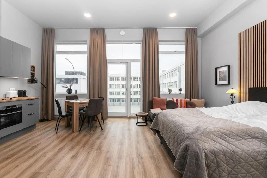 Charming Studio Apartment เรคยาวิก ภายนอก รูปภาพ